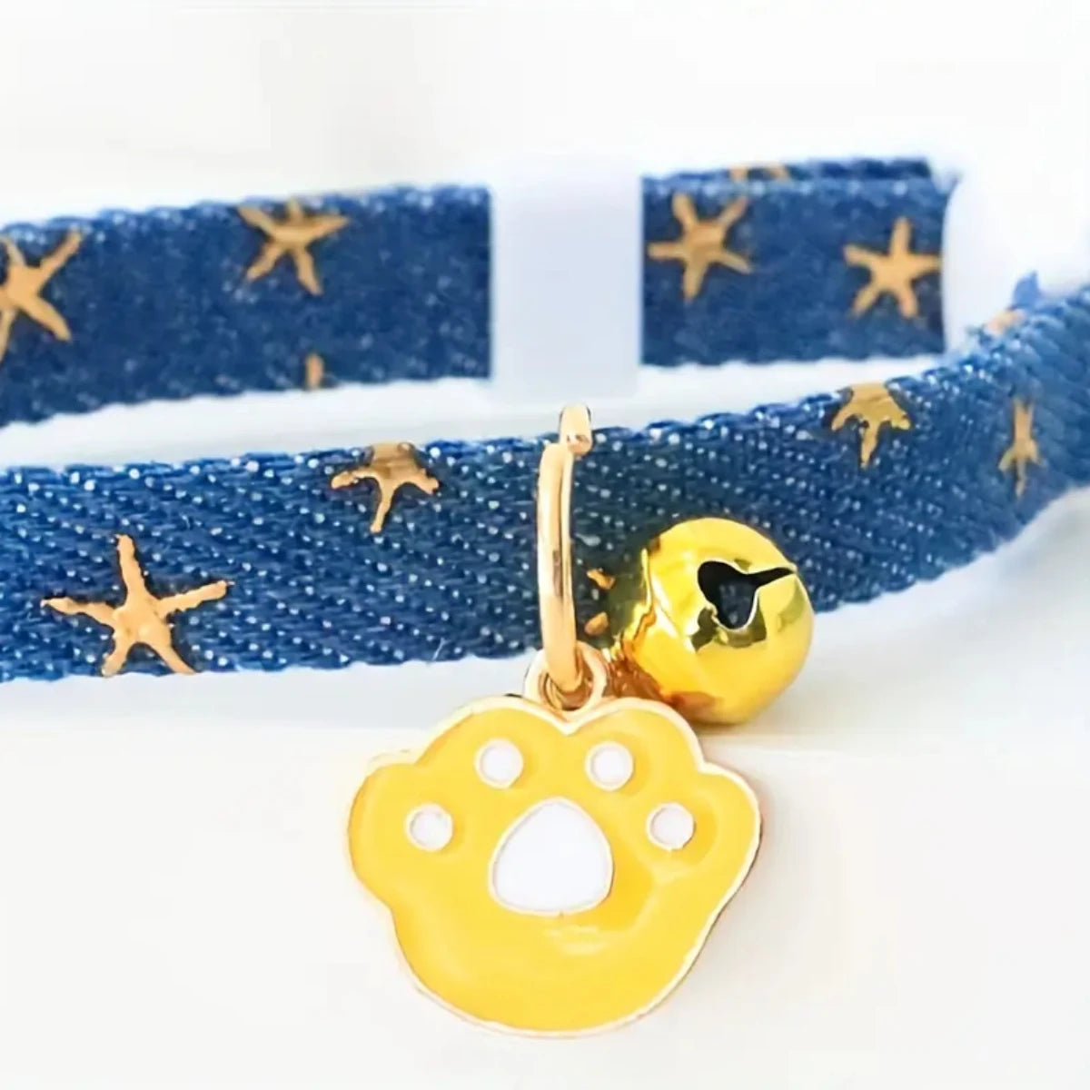 Pet collar with bells and safety buckles, cute denim punk style accessories, suitable for cats and dogs